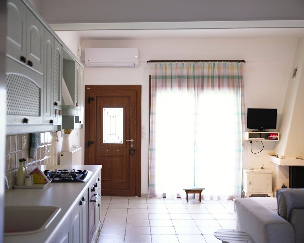 Vintage Apartment on Agia Pelagia Beach