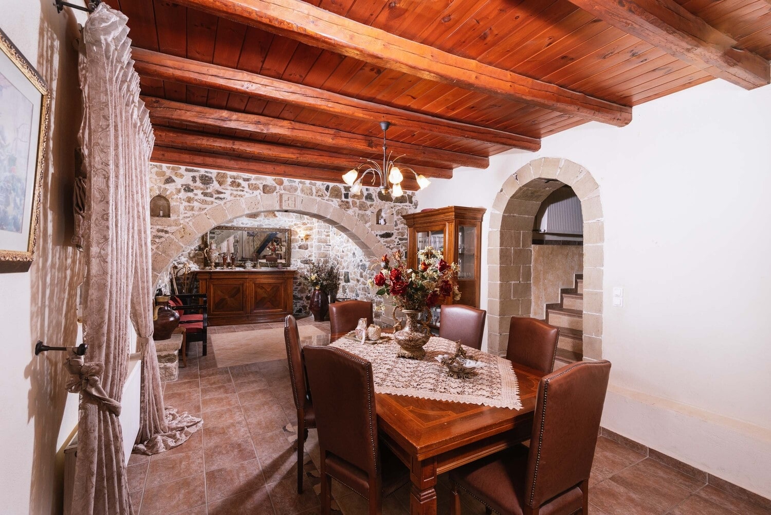 Traditional Villa Iliolousto